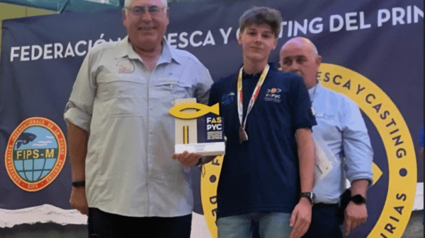 Diego Blanco gana el concurso de salmónidos a mosca juvenil